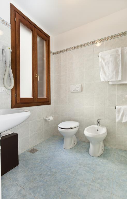 Hotel San Fantin Venice Room photo